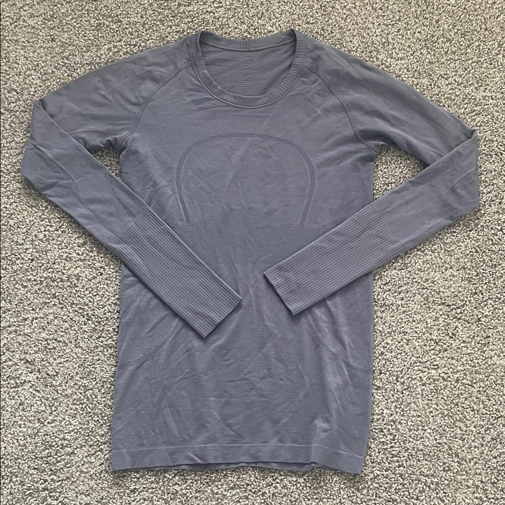 Lululemon Blueish Gray Swiftly Tech Long Sleeve Size 8